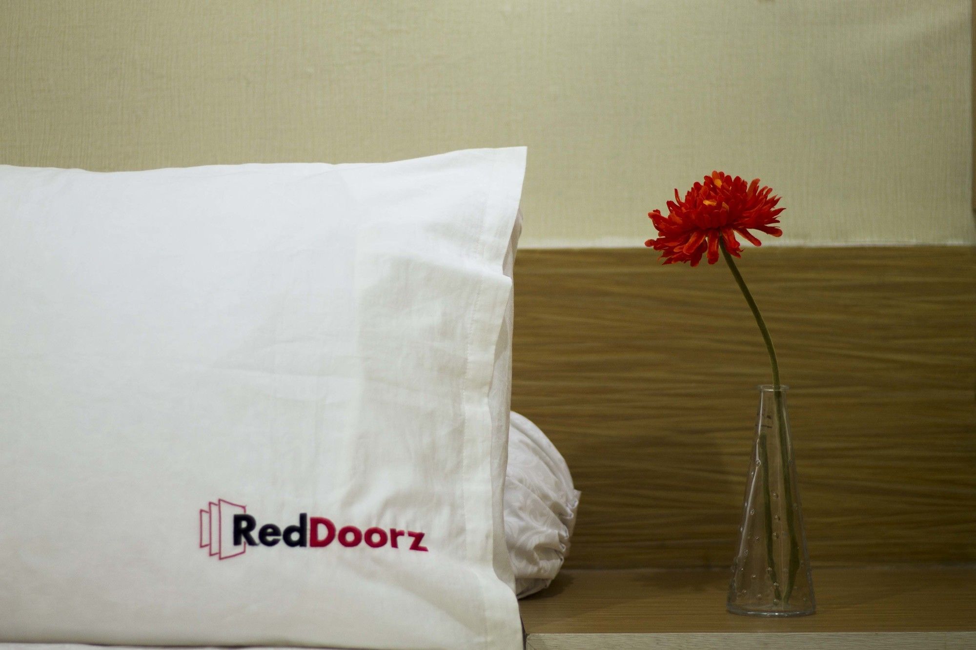 Reddoorz Near Hyperpoint Pasteur Hotel Bandung Exterior photo